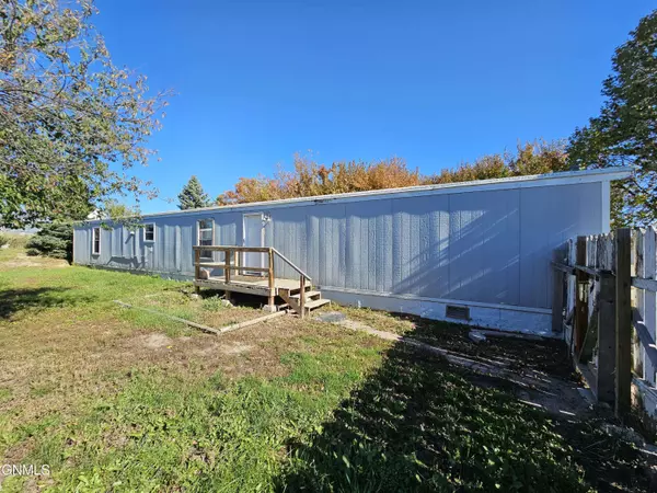 1818 32nd ST W, Williston, ND 58801