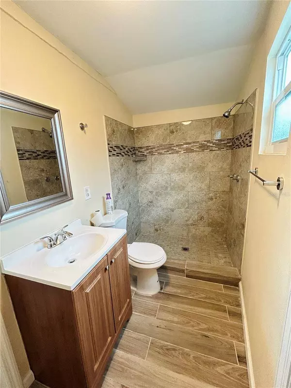 1452 WICKHAM LN, Holiday, FL 34691