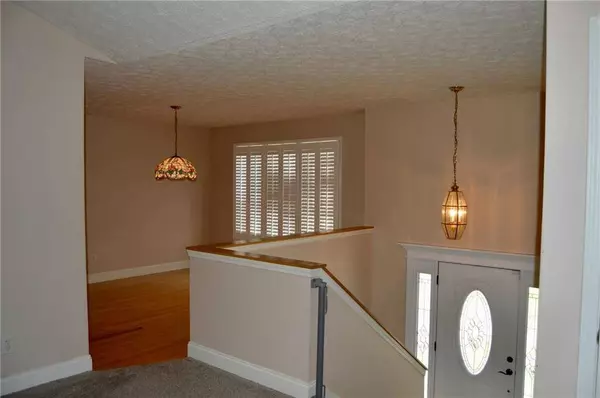 6029 Mill Rose TRCE, Flowery Branch, GA 30542