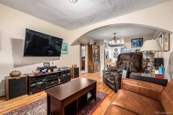 1474 S Emerson ST, Denver, CO 80210