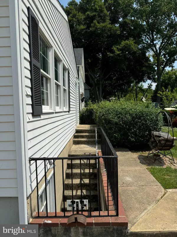 108 AVONDALE AVE, Haddonfield, NJ 08033