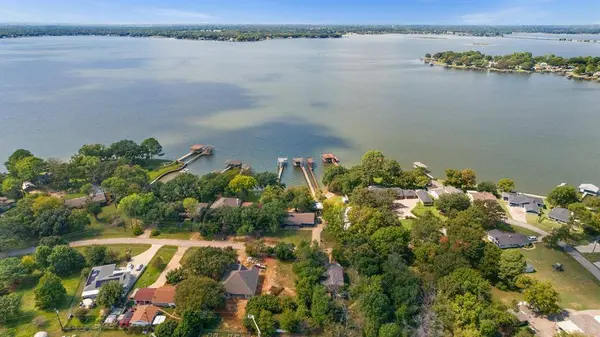 280 Autumn Wood Trail, Gun Barrel City, TX 75156