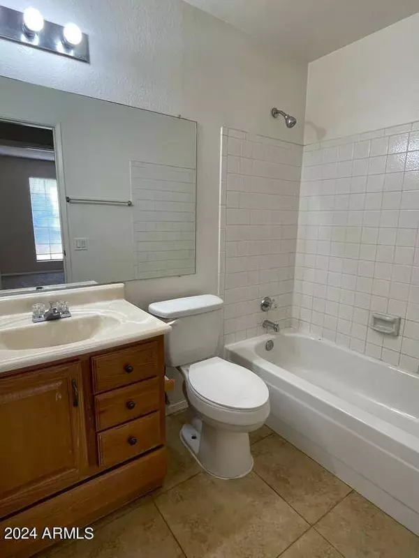 6720 W TURQUOISE Avenue, Peoria, AZ 85345