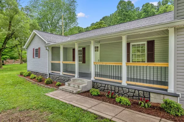 3063 Fly Rd, Santa Fe, TN 38482