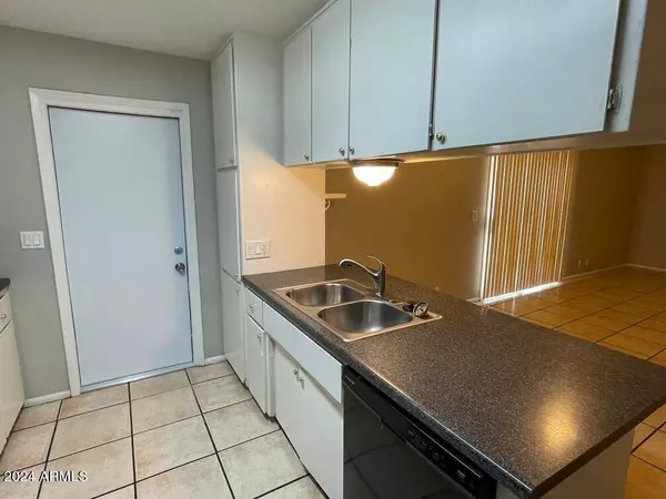 1157 W ENID Avenue, Mesa, AZ 85210