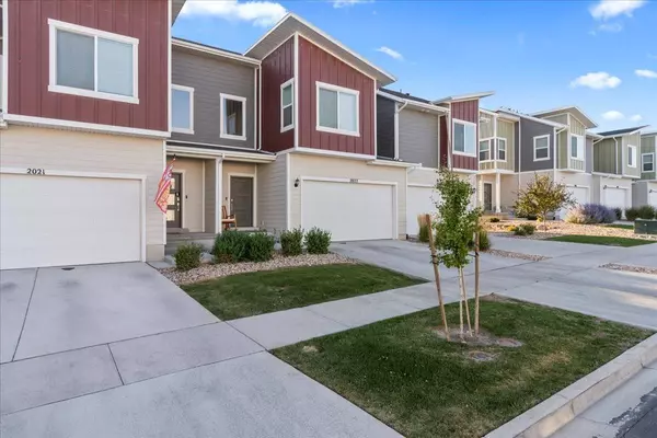 2027 N Chianti St, Saratoga Springs, UT 84045