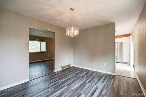 1639 Phyllis Ave, Miamisburg, OH 45342