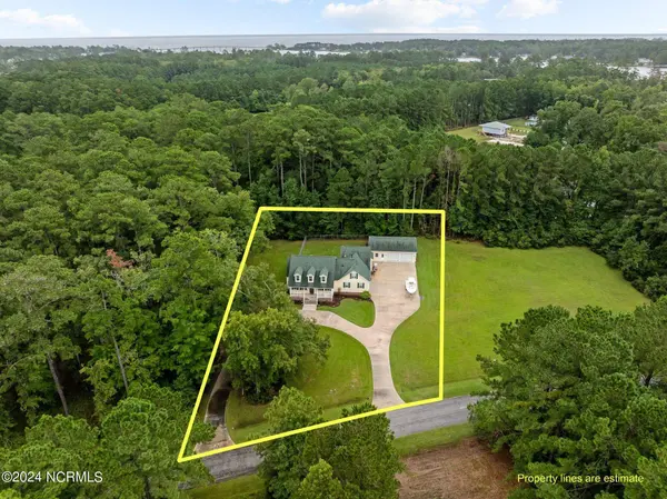 9509 Connie Cove RD, Oriental, NC 28571