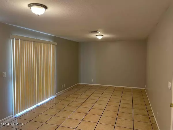 1157 W ENID Avenue, Mesa, AZ 85210