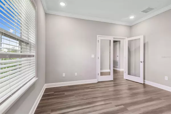 10423 CRESTVIEW HEIGHTS AVE, Thonotosassa, FL 33592