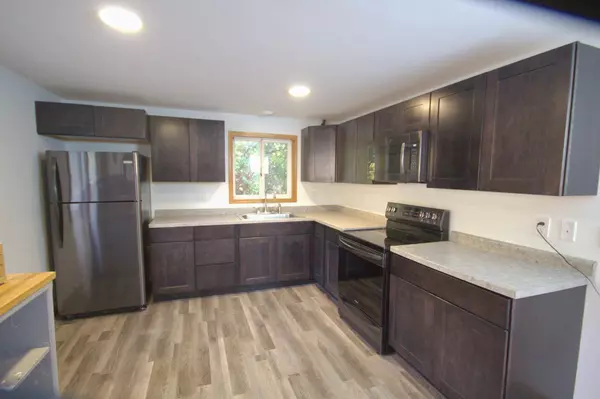 790 90th AVE NW, Coon Rapids, MN 55433