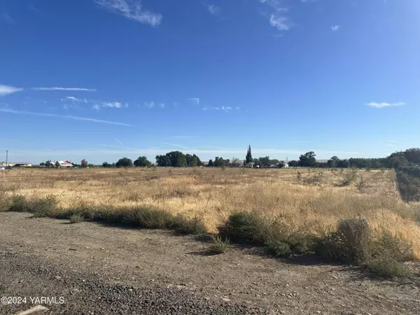 NKA Branch Rd, Toppenish, WA 98948