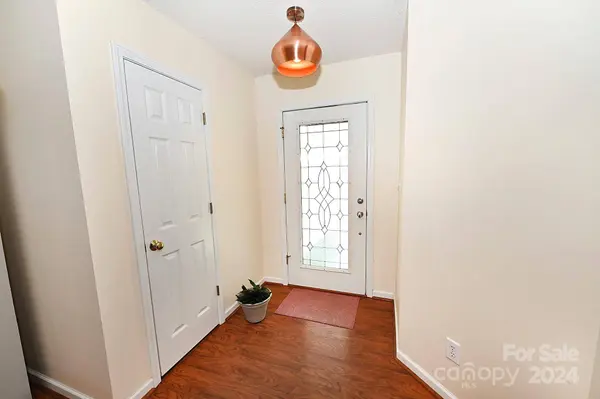 817 Gemcrest DR NE, Conover, NC 28613