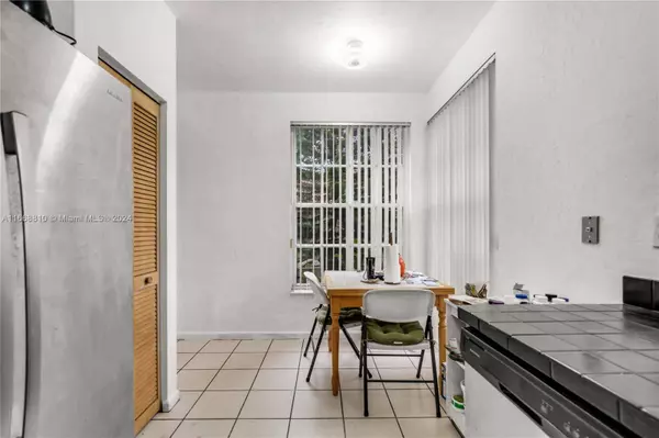 14807 Balgowan Rd #102-12, Miami Lakes, FL 33016