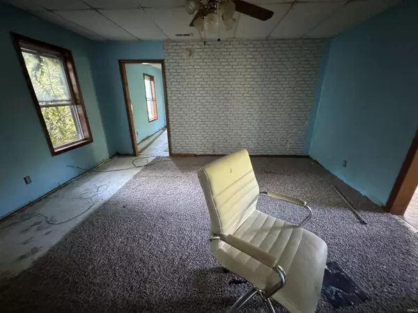 525 Saint Louis Avenue, Cannelton, IN 47586