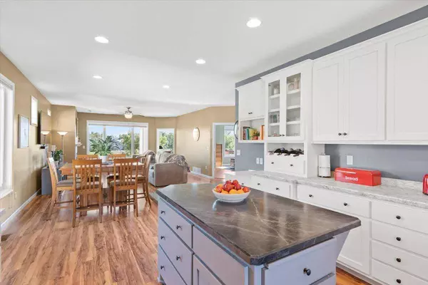 23083 Eidelweiss ST NW, Saint Francis, MN 55070