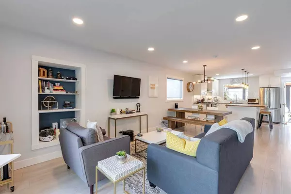 609 10 AVE NE, Calgary, AB T2E 0X9