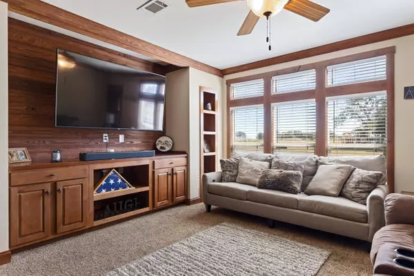 109 S NEBRASKA AVE., Cherokee, OK 73728