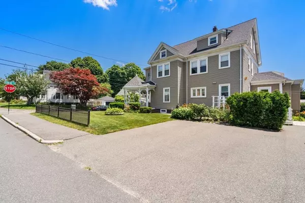 23 Cranch St, Quincy, MA 02169