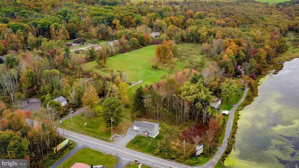 961 HAMLIN HWY, Lake Ariel, PA 18436