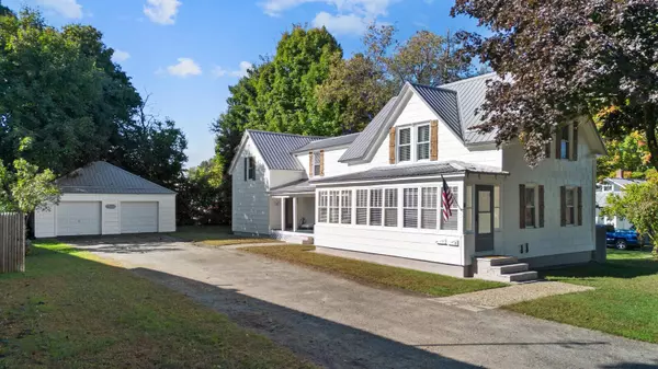 19 Woodman AVE, Fairfield, ME 04937