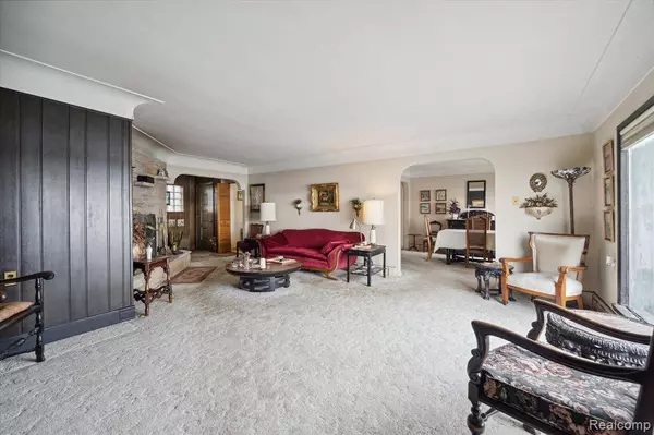 1015 RIVER Road N, St Clair, MI 48079