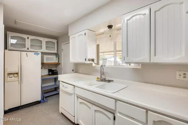 4464 E HALIFAX Street, Mesa, AZ 85205