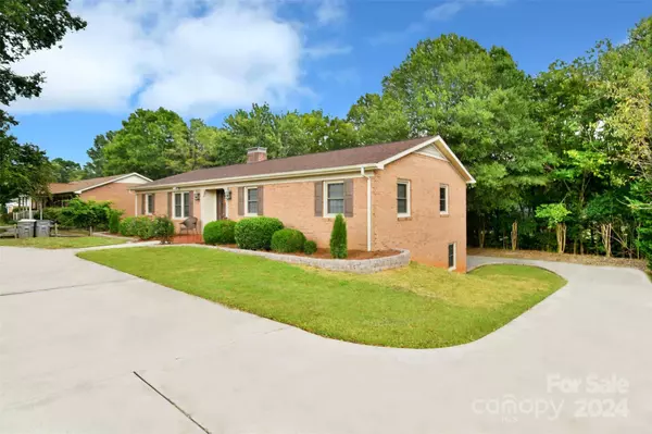 2144 Sheffield DR, Kannapolis, NC 28083