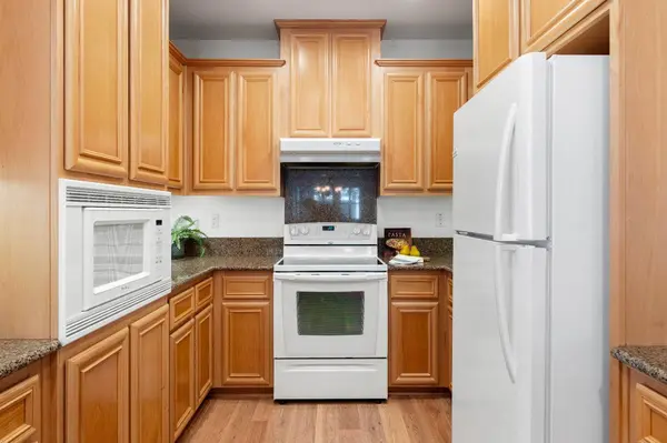 1009 Marseille LN, Roseville, CA 95747