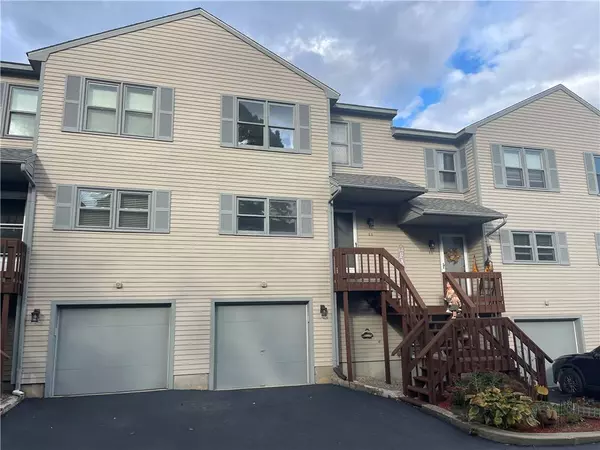 1603 Plainfield PIKE #E9, Johnston, RI 02919
