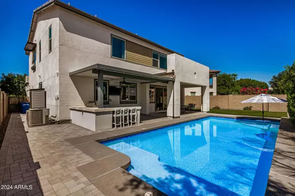 59 N Islands Drive, Gilbert, AZ 85233