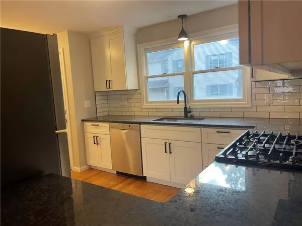 1603 Plainfield PIKE #E9, Johnston, RI 02919