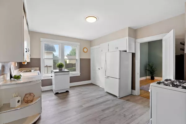 2457 S Austin Unit 2457A, Milwaukee, WI 53207