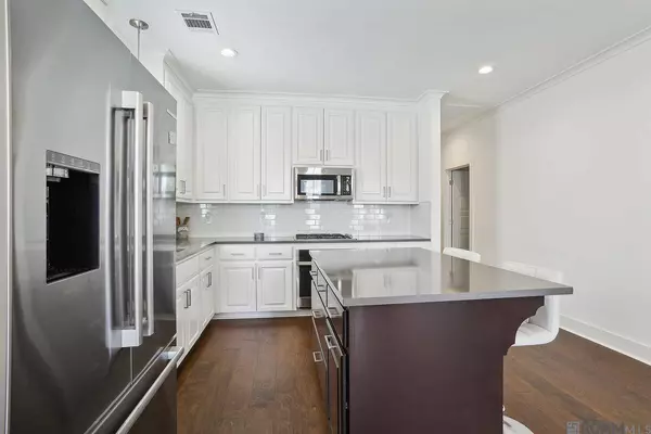 9916 COURET DR, Baton Rouge, LA 70818