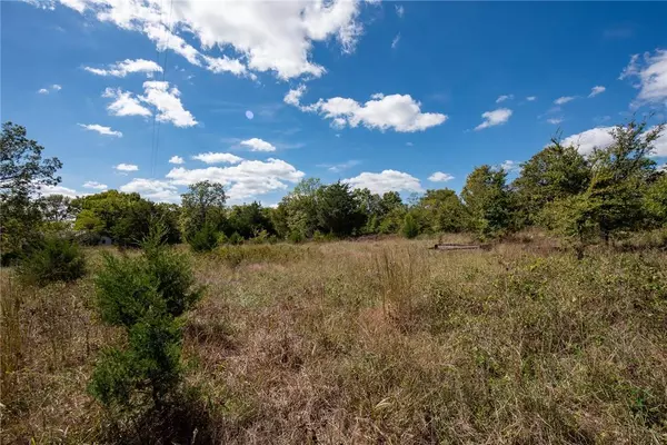 22353 Ray Rd, Evansville, AR 72729