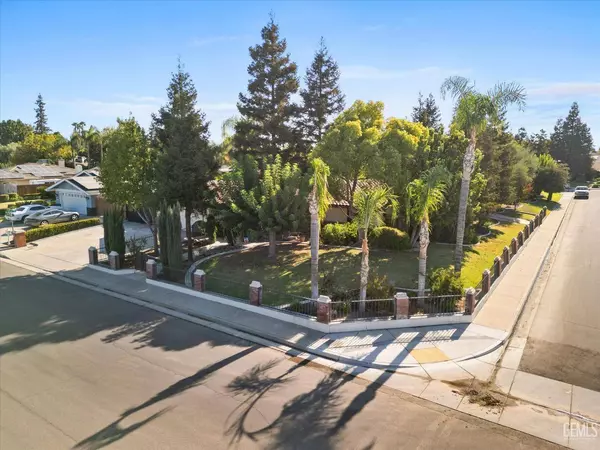 3112 Ouray Way, Bakersfield, CA 93309