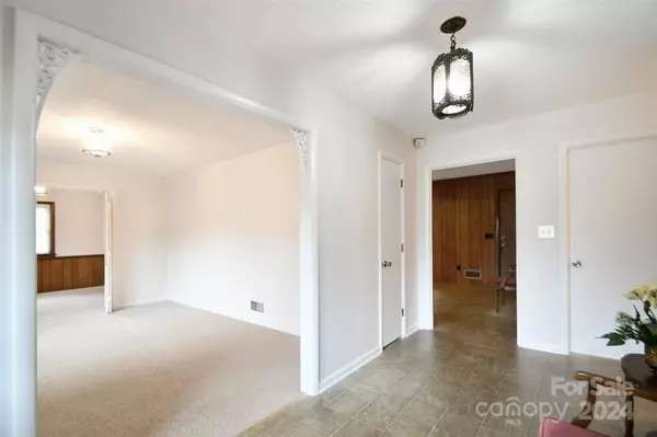 2144 Sheffield DR, Kannapolis, NC 28083