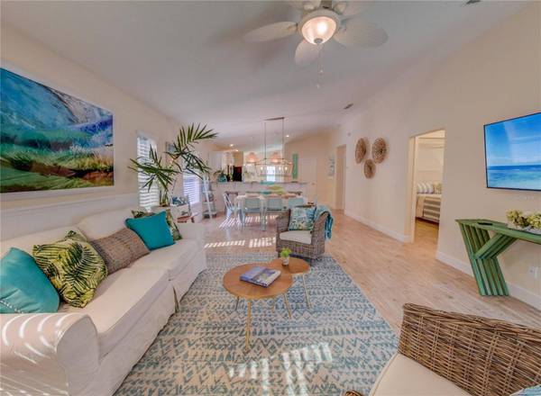 27 MALACOMPRA RD, Palm Coast, FL 32137