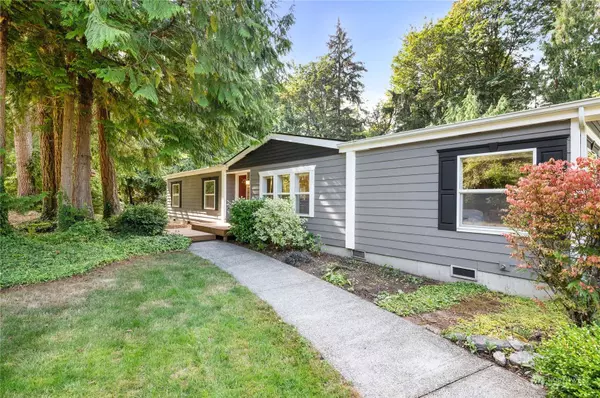 8459 Paklee Place NE, Bremerton, WA 98311