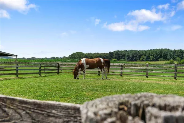 5529 Langer Road, Marshall, WI 53559