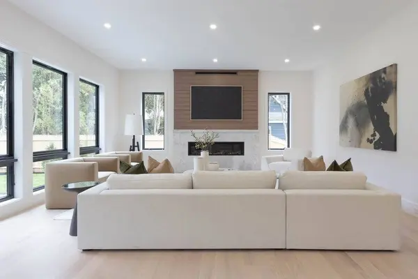 65 Mann Ave, Needham, MA 02492