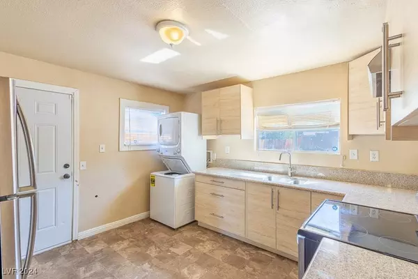 1800 Cedar Avenue, Las Vegas, NV 89101