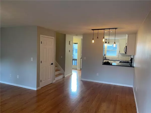 1603 Plainfield PIKE #E9, Johnston, RI 02919