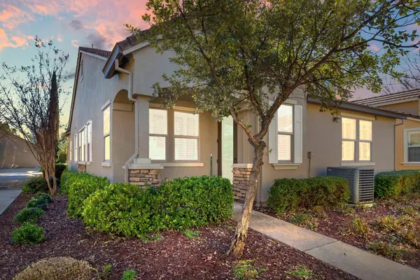 1009 Marseille LN, Roseville, CA 95747