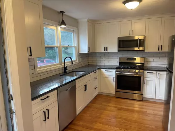 1603 Plainfield PIKE #E9, Johnston, RI 02919