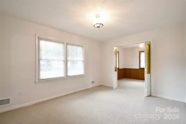 2144 Sheffield DR, Kannapolis, NC 28083