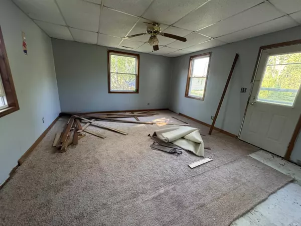 525 Saint Louis Avenue, Cannelton, IN 47586