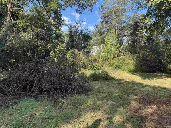 525 Saint Louis Avenue, Cannelton, IN 47586