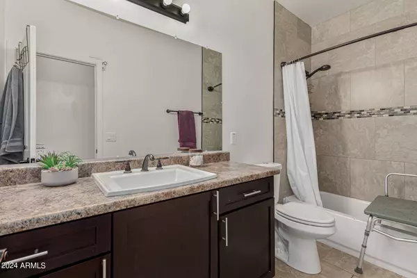 129 S 82ND Way, Mesa, AZ 85208