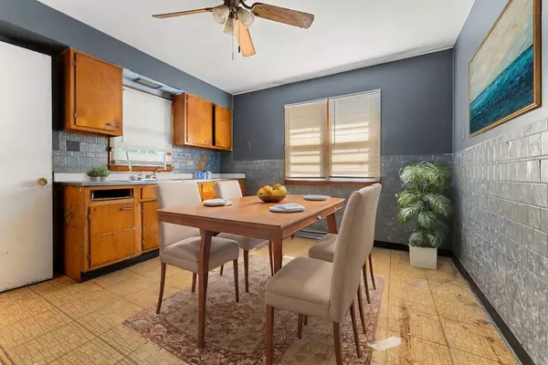 14523 Lexington AVE, Harvey, IL 60426